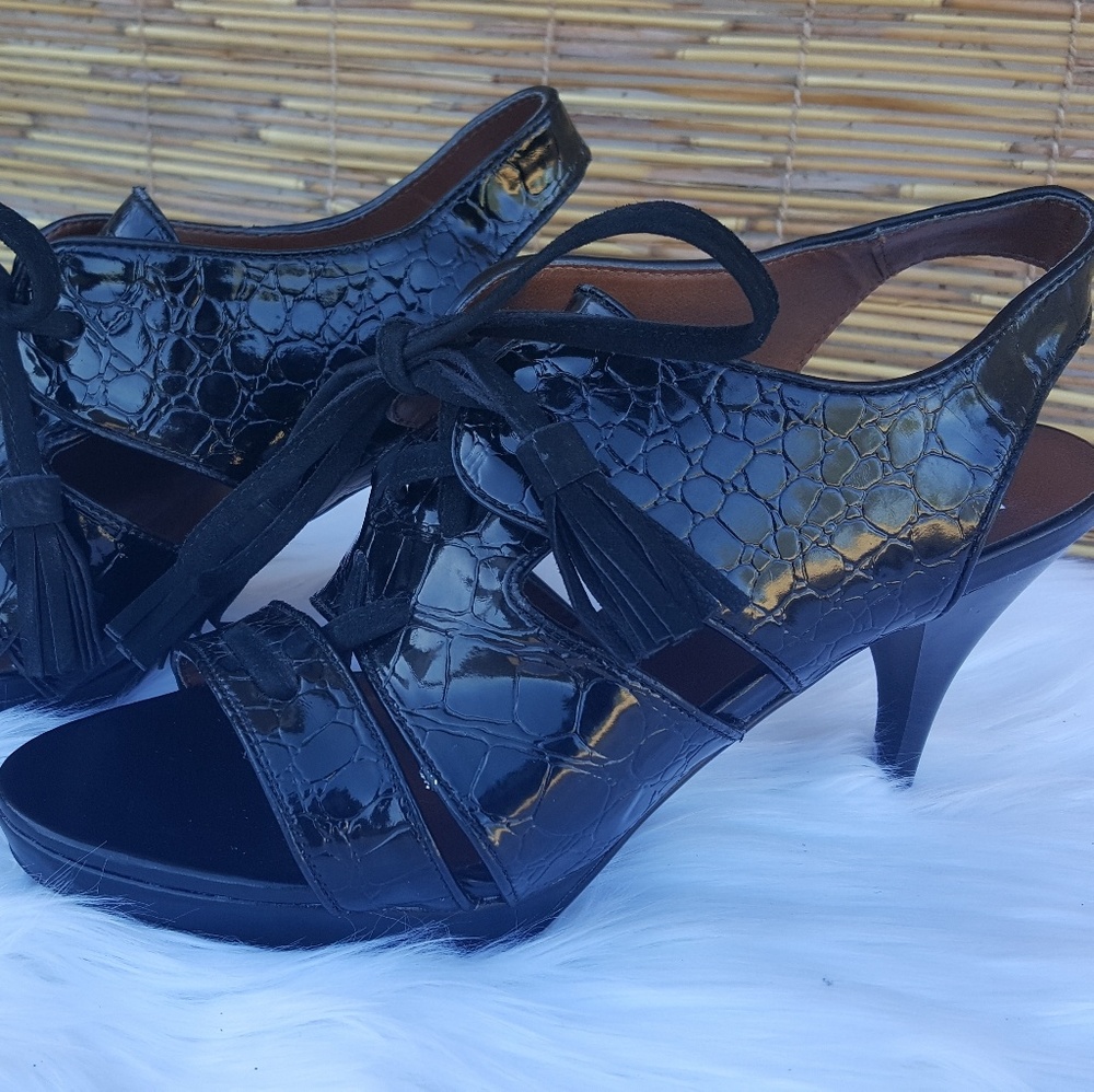 High Heel Shoe Leather Faux Snake Black Strap